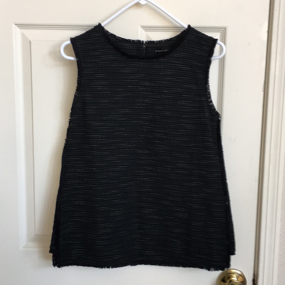 Banana republic sleeveless shirt